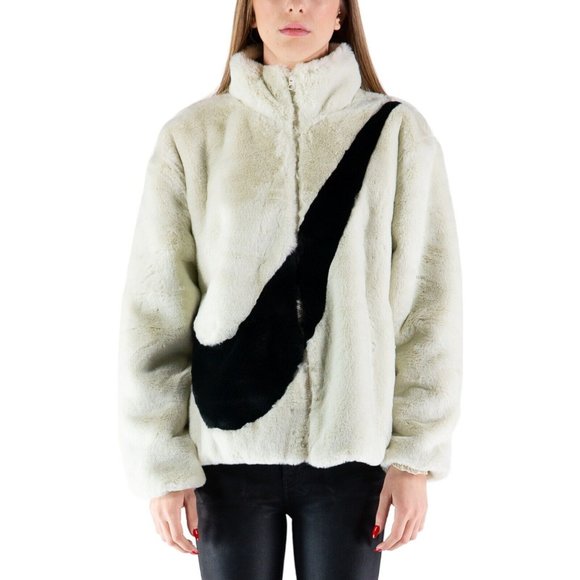 nike white fuzzy jacket